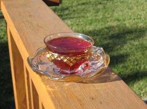 Pomegranate tea punch.  Photo: Elizabeth Urbach.